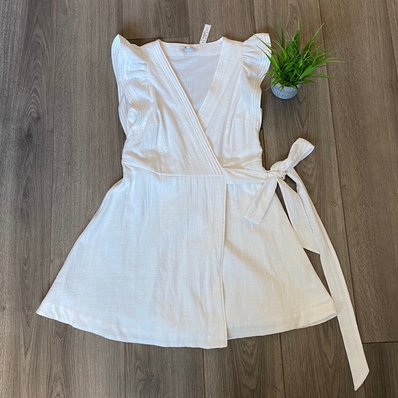 Madewell Dresses & Skirts - Madewell Ruffle Sleeve Wrap Mini Dress Size Small Petite